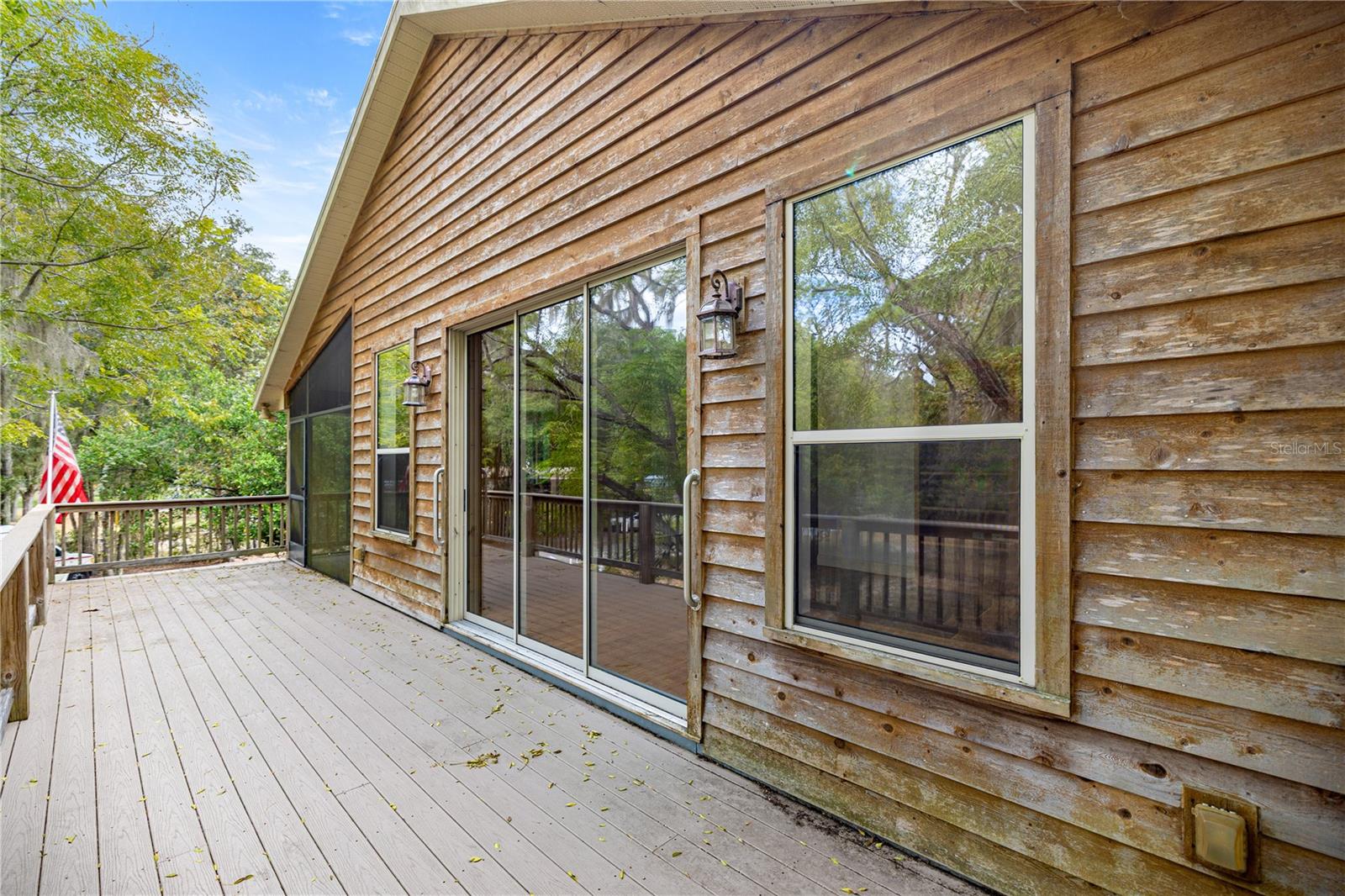 Listing photo id 43 for 12144 Goldendale Avenue