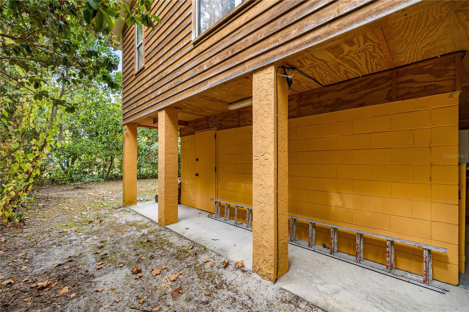 Listing photo id 44 for 12144 Goldendale Avenue