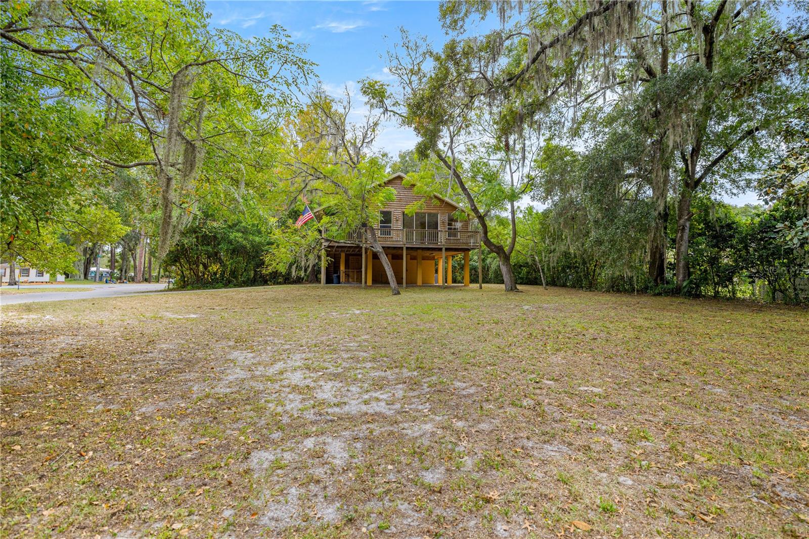 Listing photo id 4 for 12144 Goldendale Avenue
