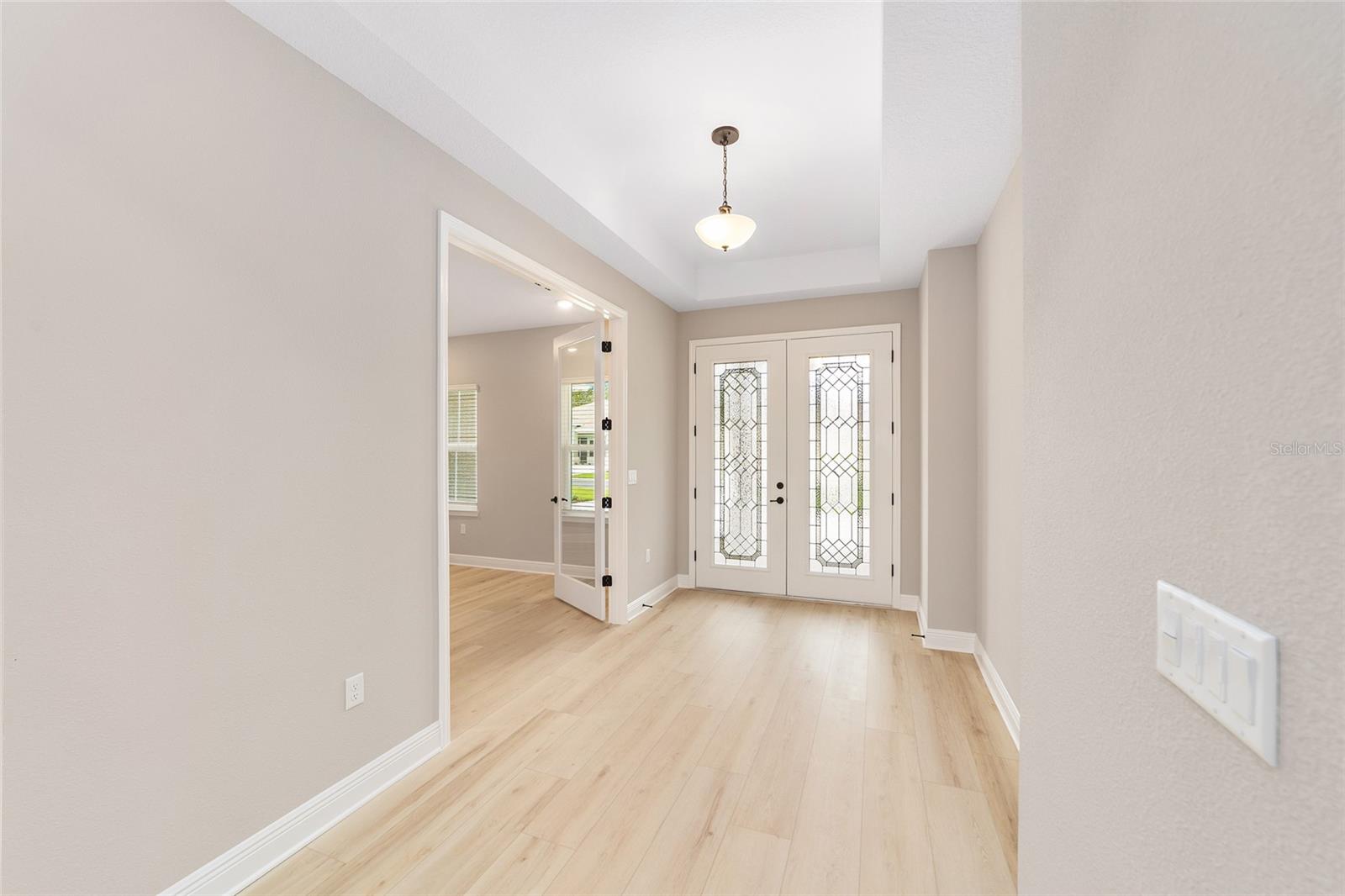 Image 11 of 52 For 10292 105th Court