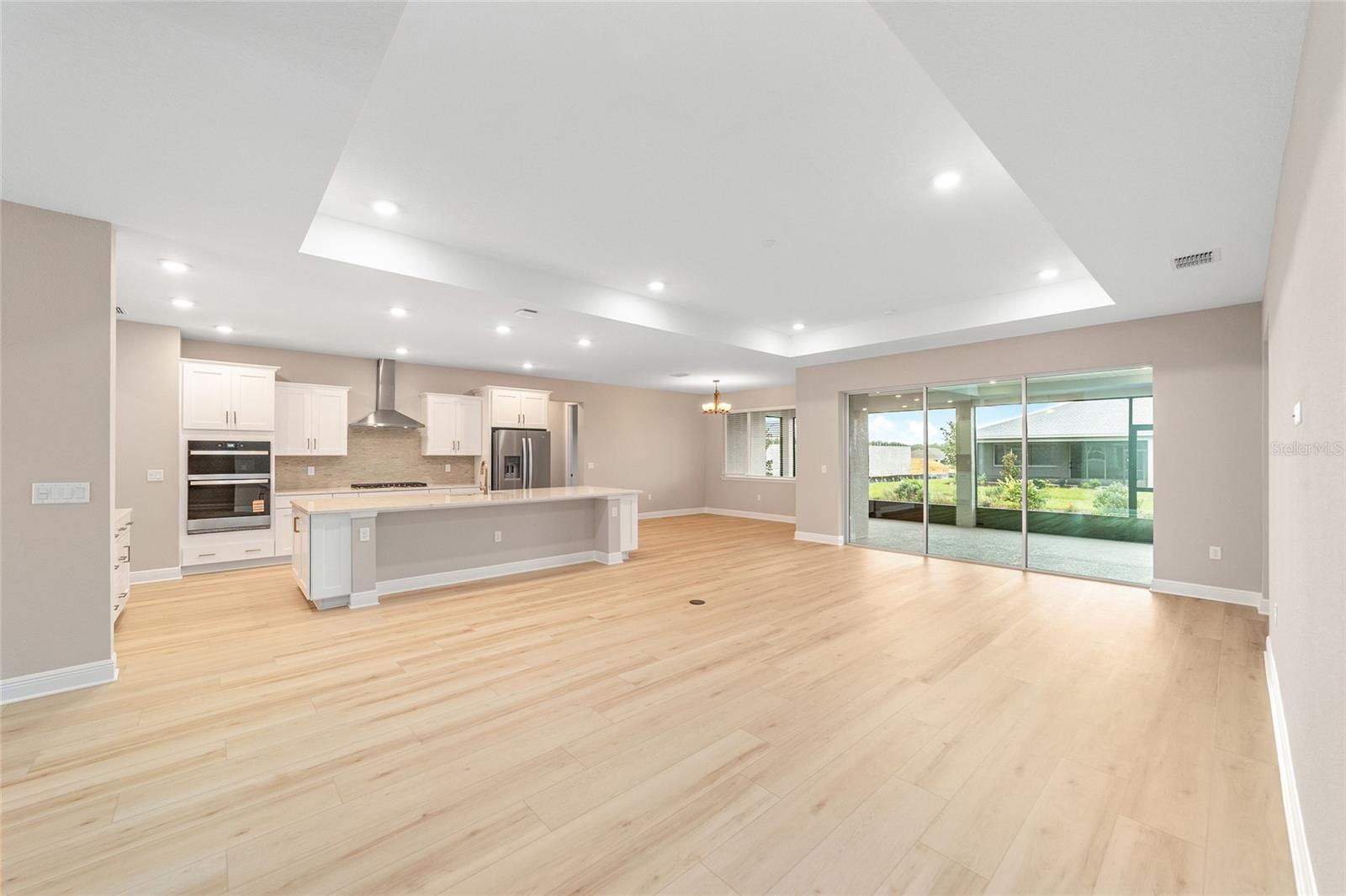 Image 14 of 52 For 10292 105th Court