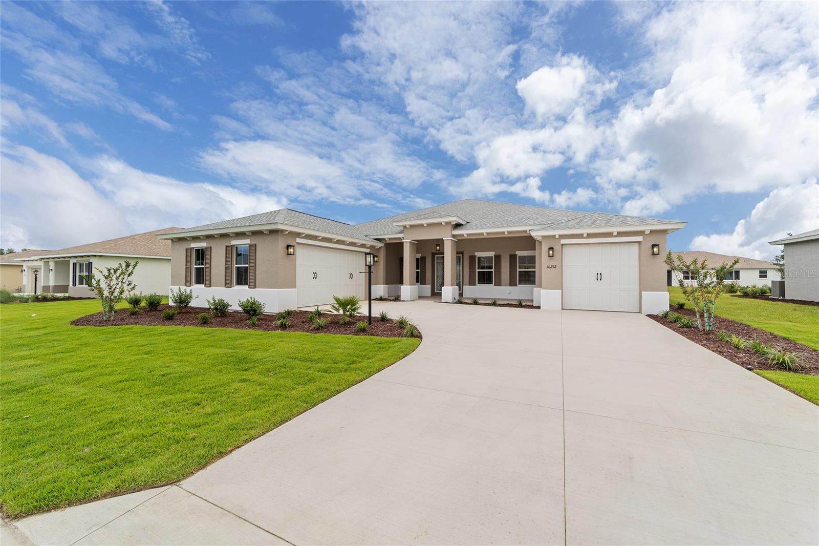 Image 4 of 52 For 10292 105th Court