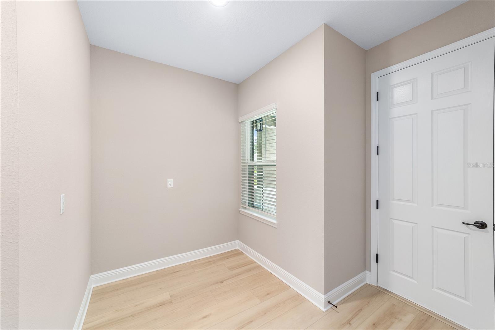 Image 43 of 52 For 10292 105th Court