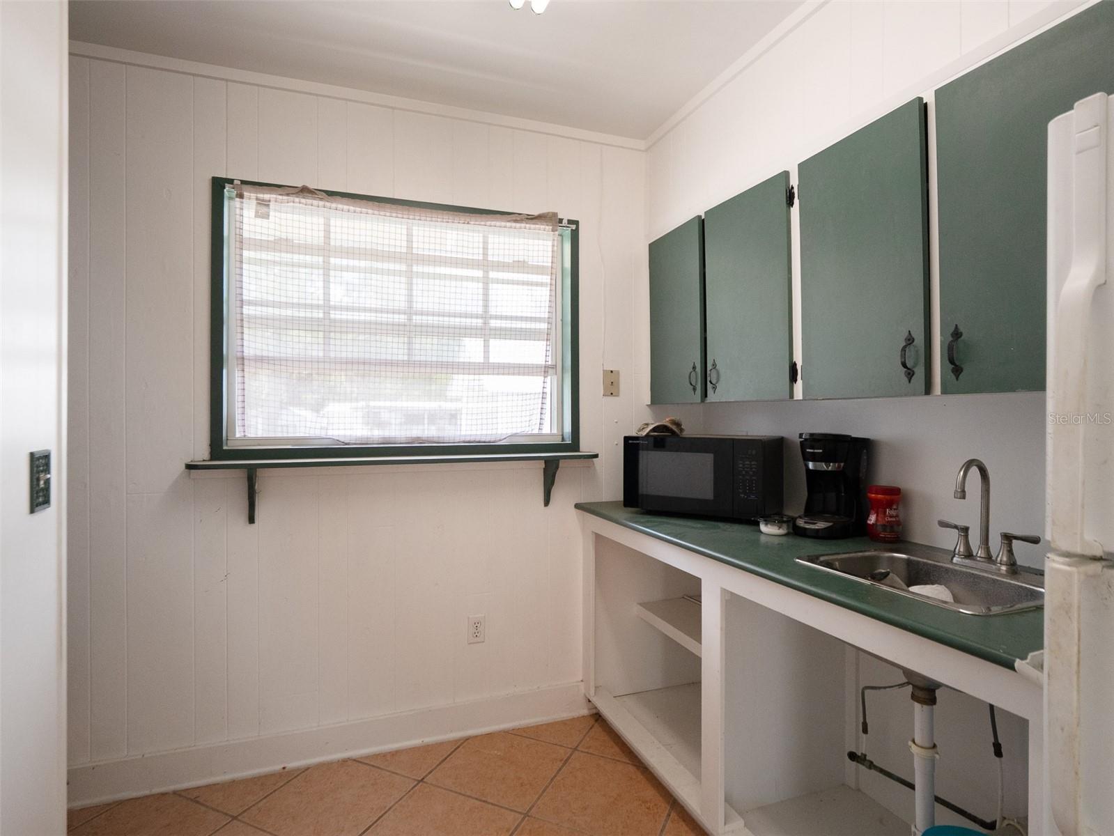 Image 32 of 38 For 8393 110th Street