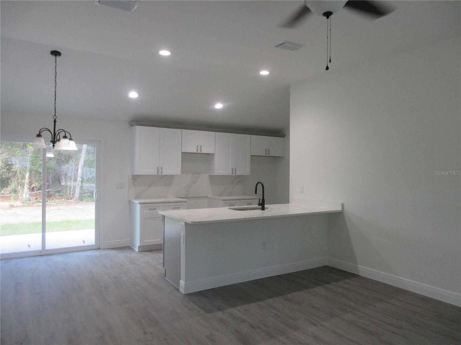 Image 4 of 21 For 5890 171st Court