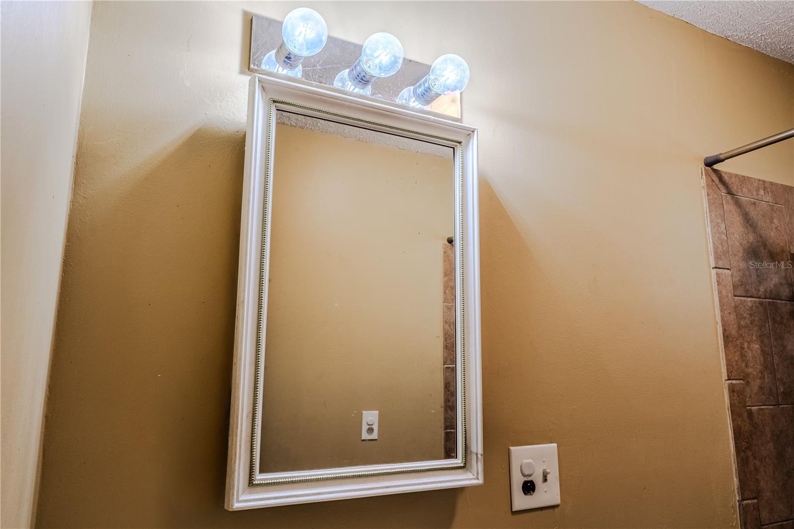 Image 15 of 48 For 7899 73rd Court