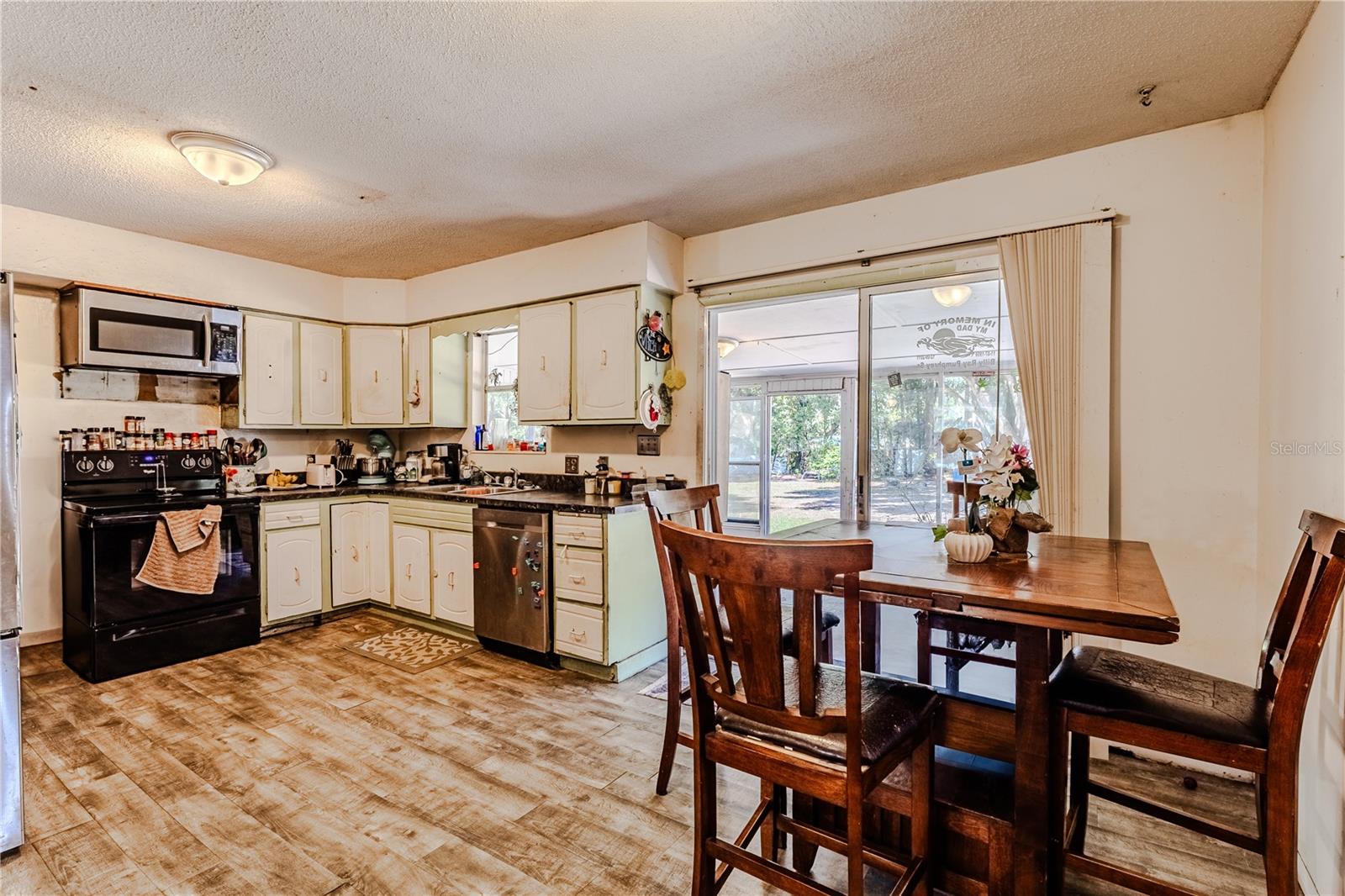 Image 20 of 48 For 7899 73rd Court