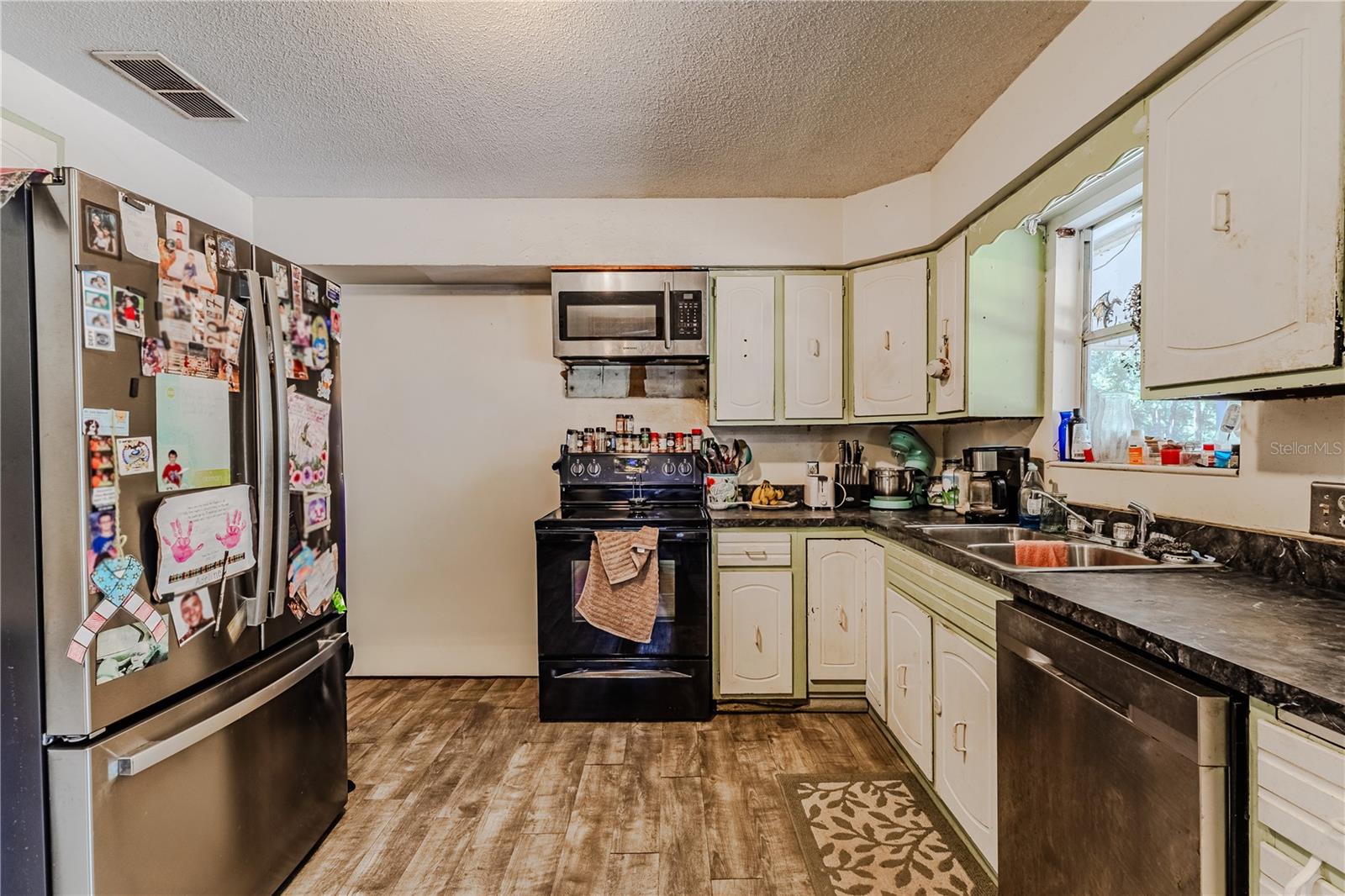 Image 22 of 48 For 7899 73rd Court