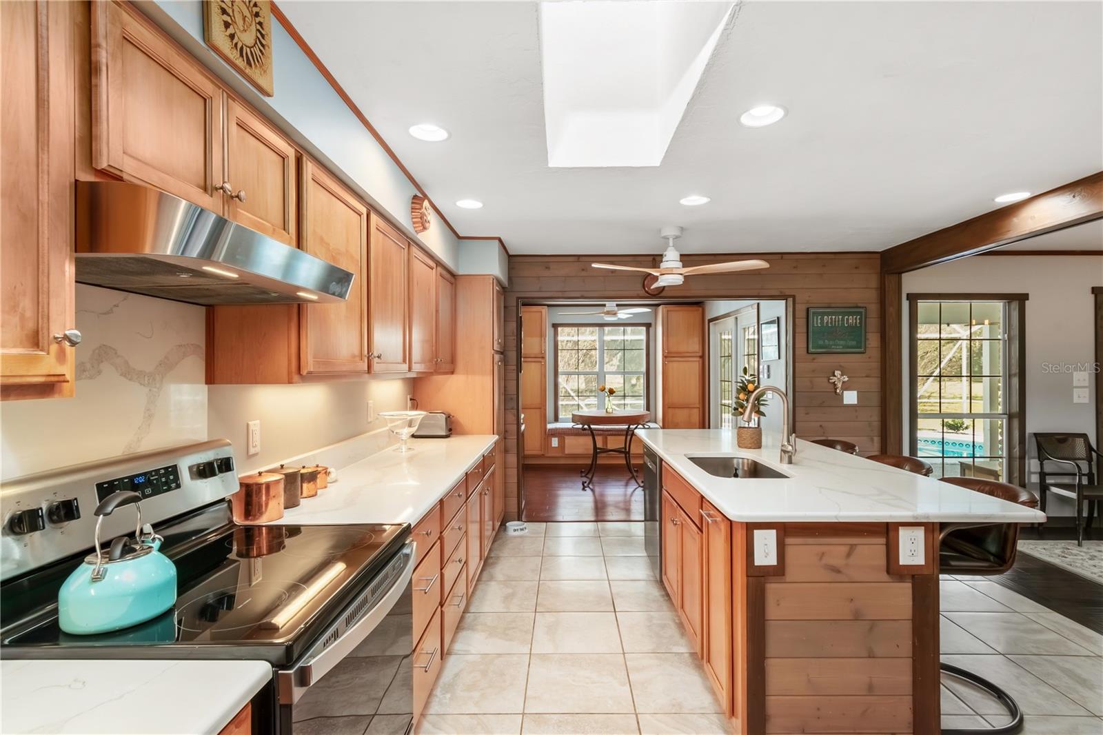 Image 19 of 74 For 11851 38th Street