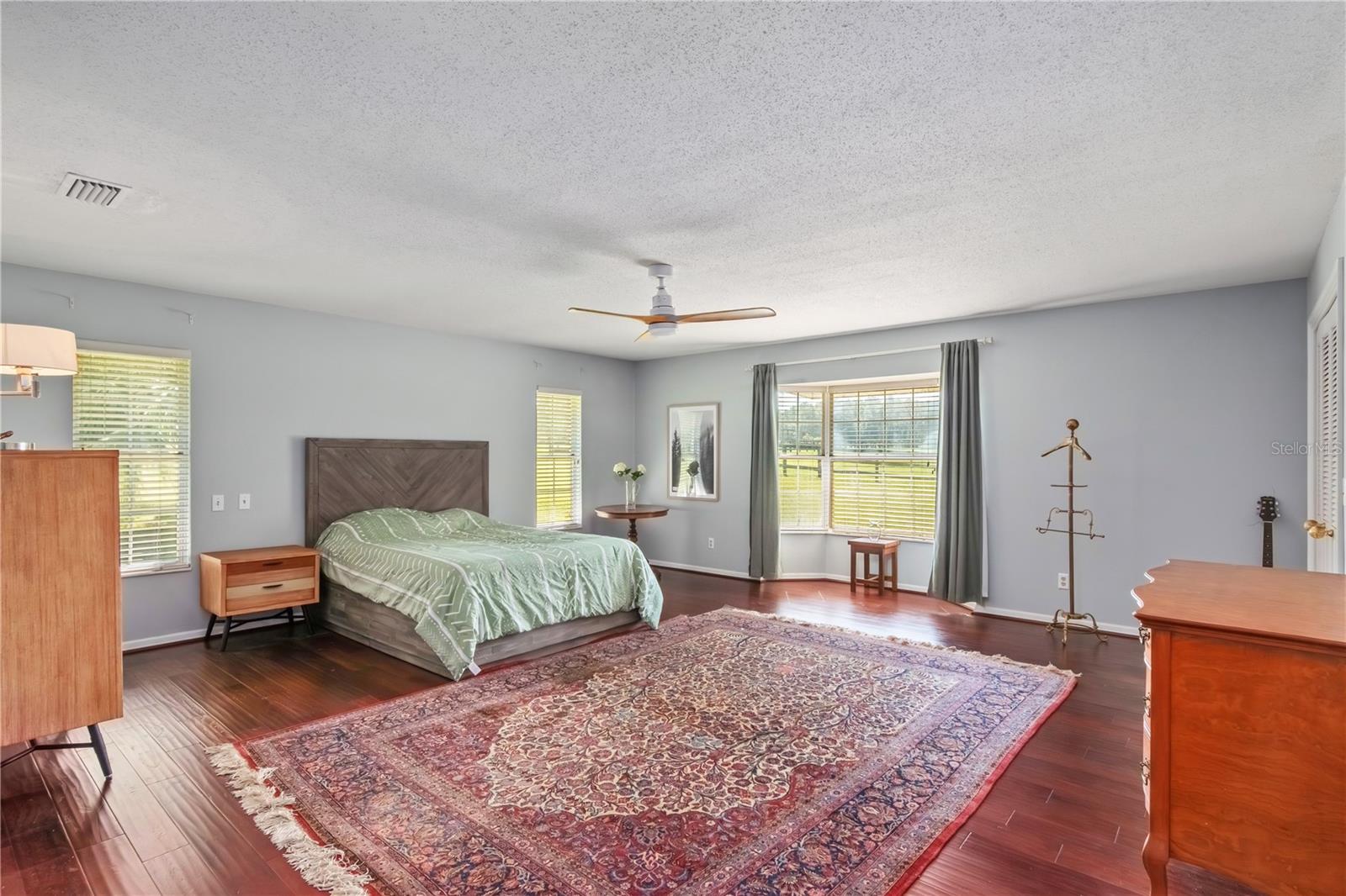 Image 25 of 74 For 11851 38th Street