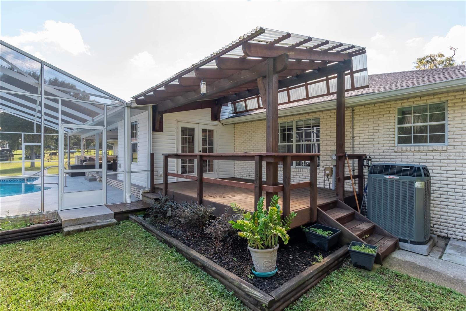 Image 38 of 74 For 11851 38th Street