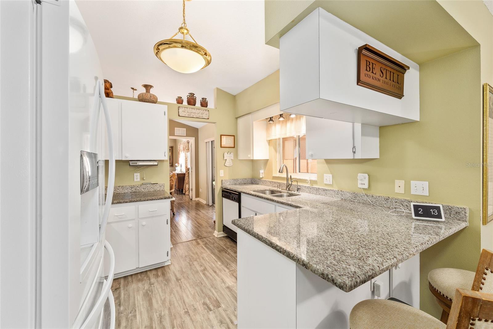 Image 14 of 49 For 5140 25th Loop