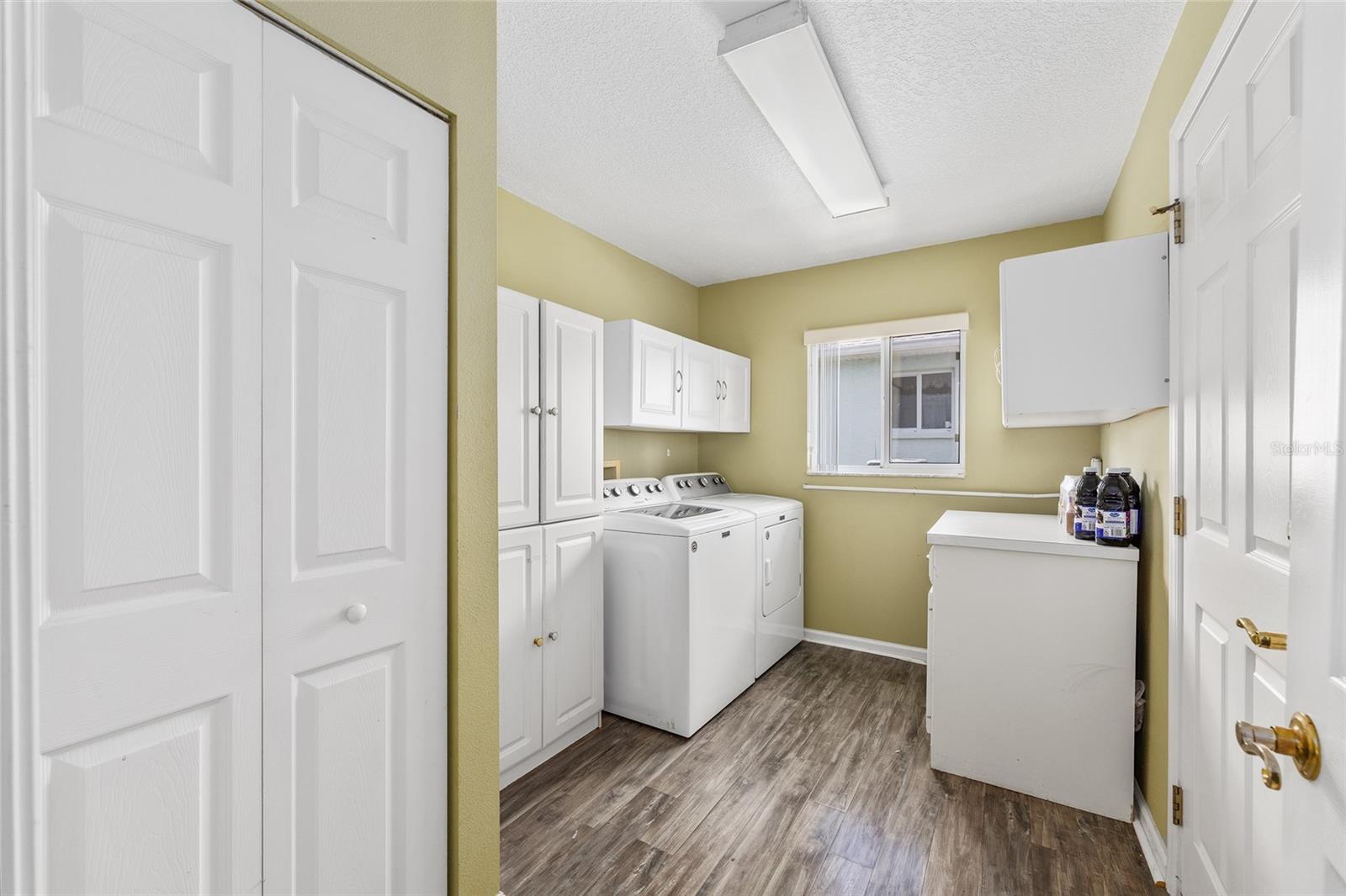 Image 30 of 49 For 5140 25th Loop