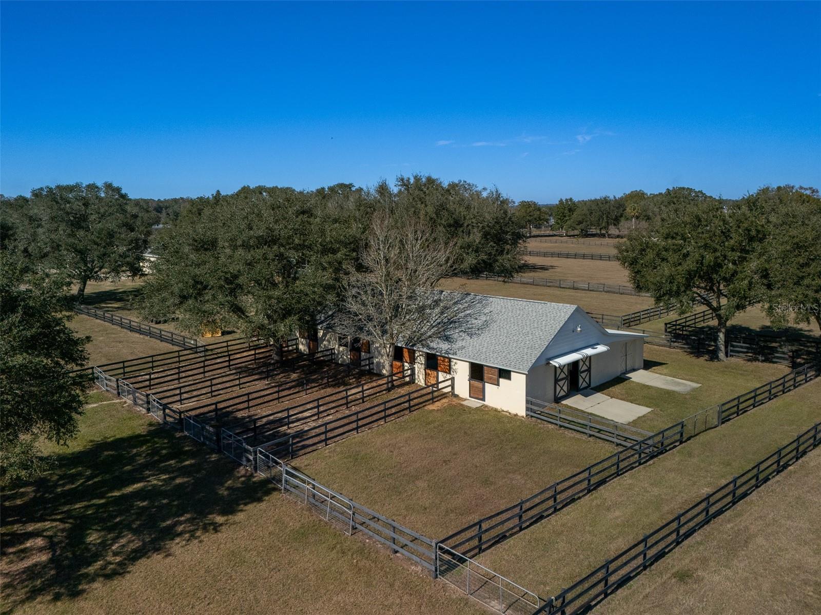 Image 18 of 21 For 2185 114th Loop