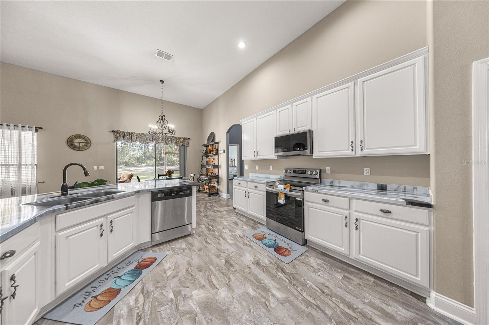 Image 16 of 36 For 4590 111th Place