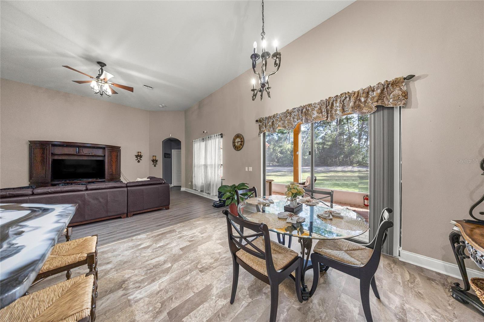 Image 18 of 36 For 4590 111th Place