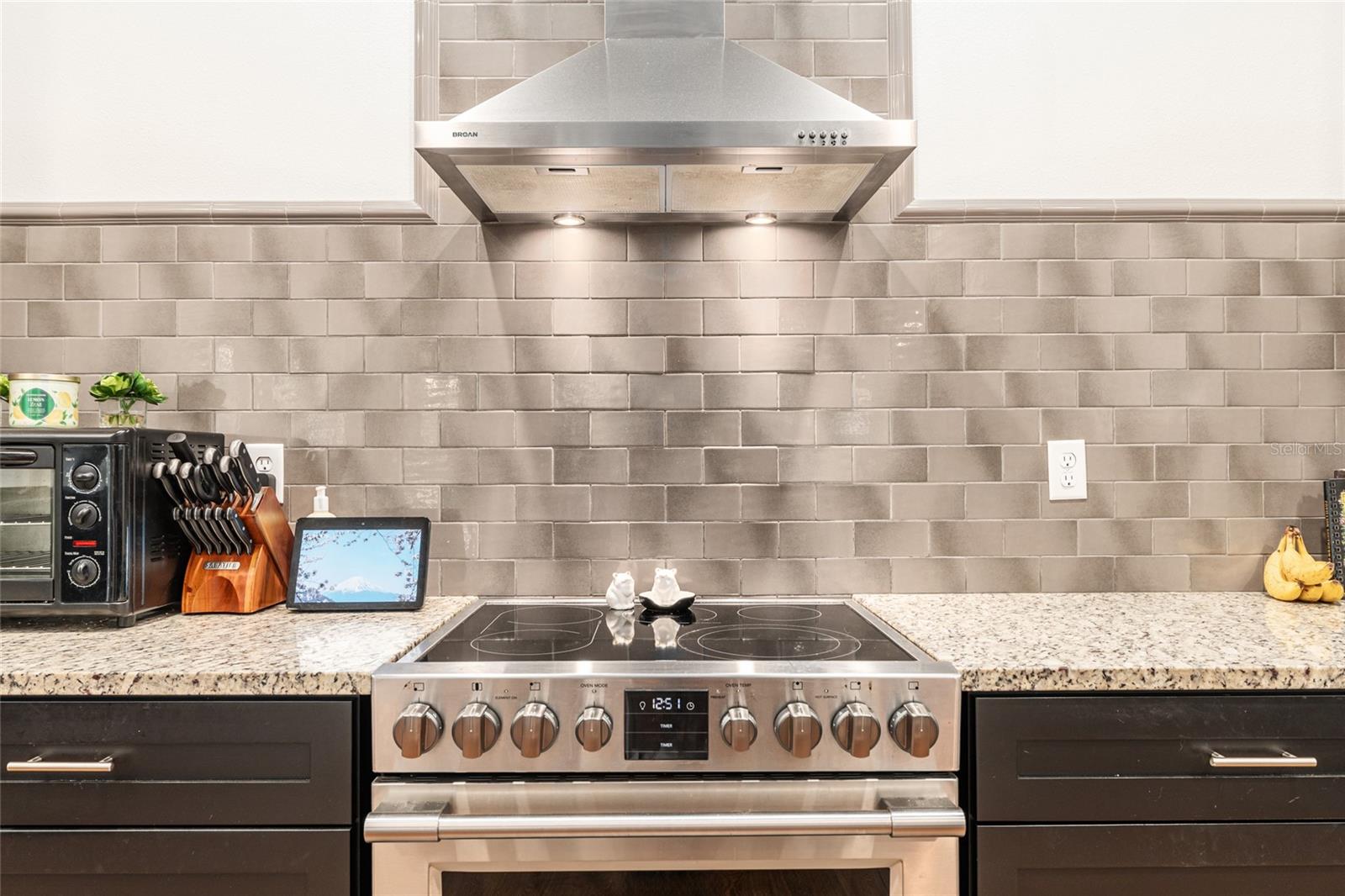 Image 16 of 71 For 42 103rd Street