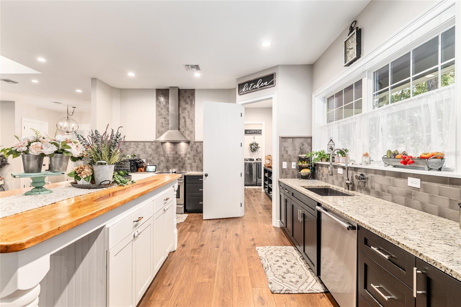 Image 19 of 71 For 42 103rd Street