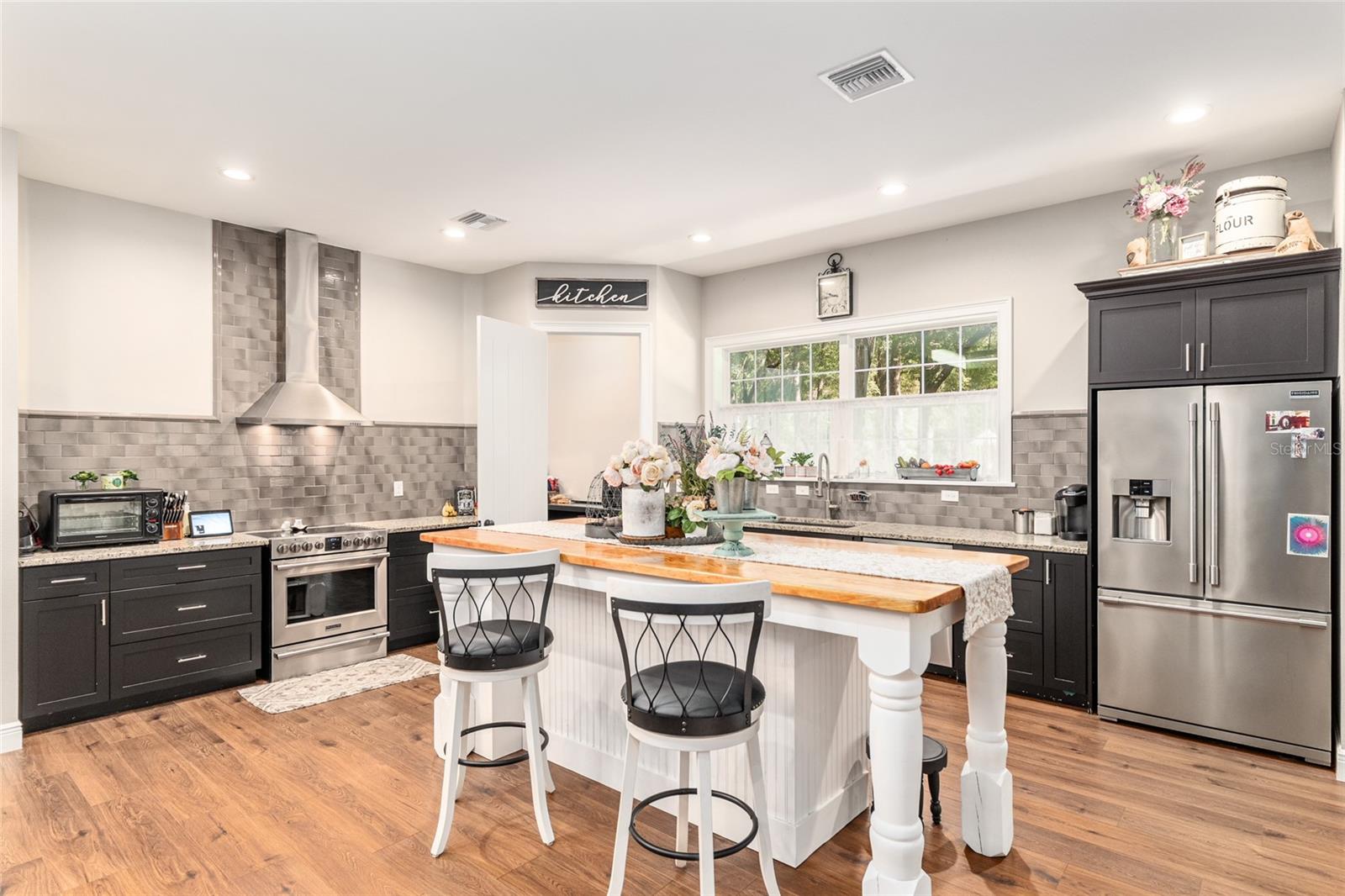 Image 20 of 71 For 42 103rd Street