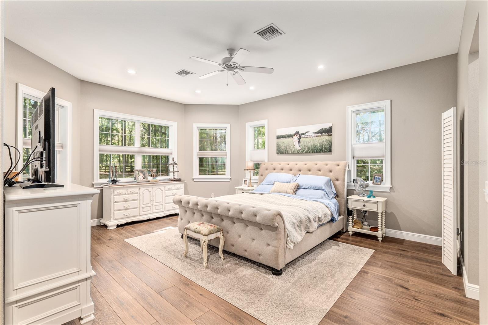 Image 33 of 71 For 42 103rd Street