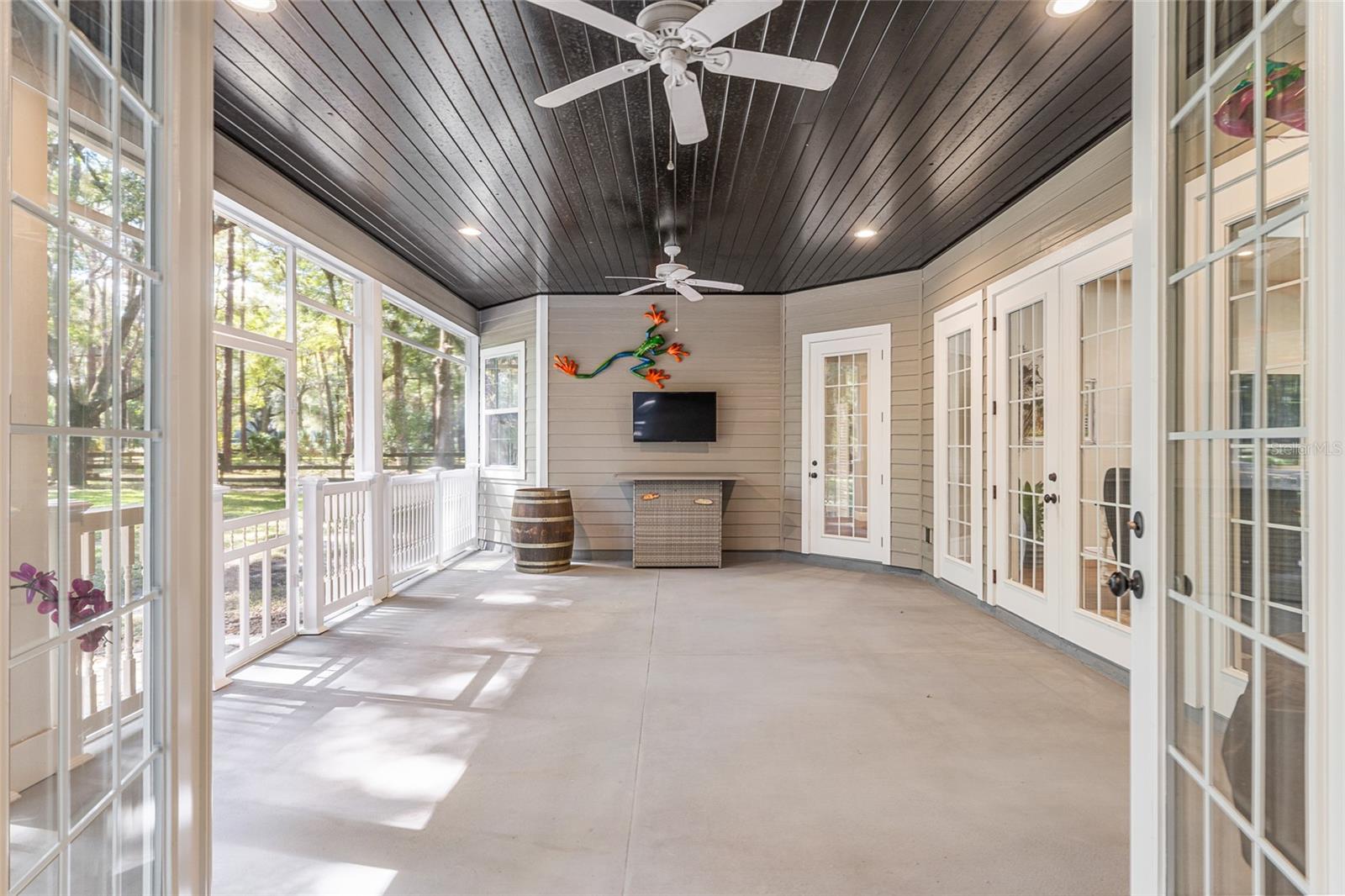 Image 51 of 71 For 42 103rd Street