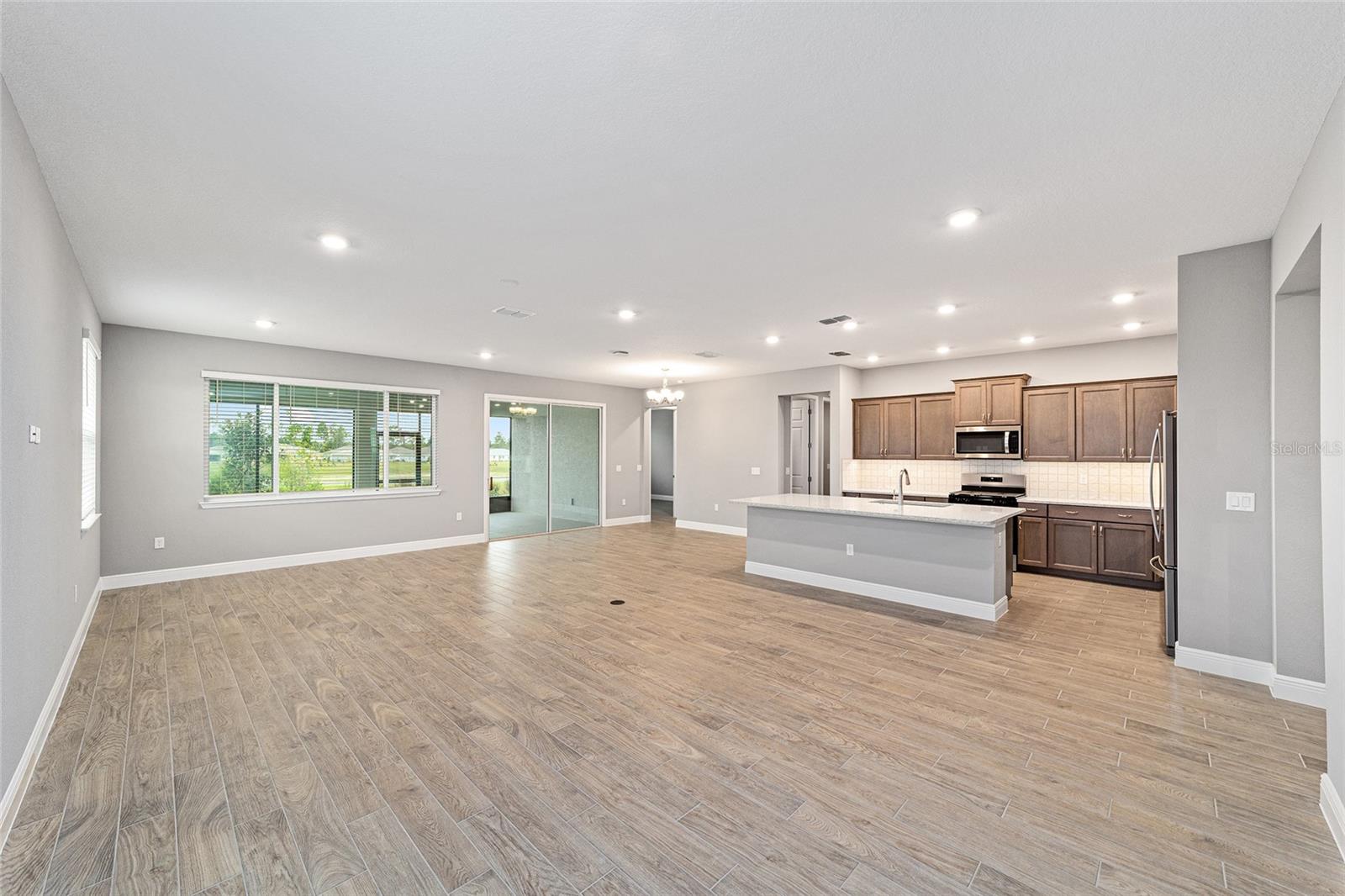 Image 11 of 40 For 9906 106th Circle