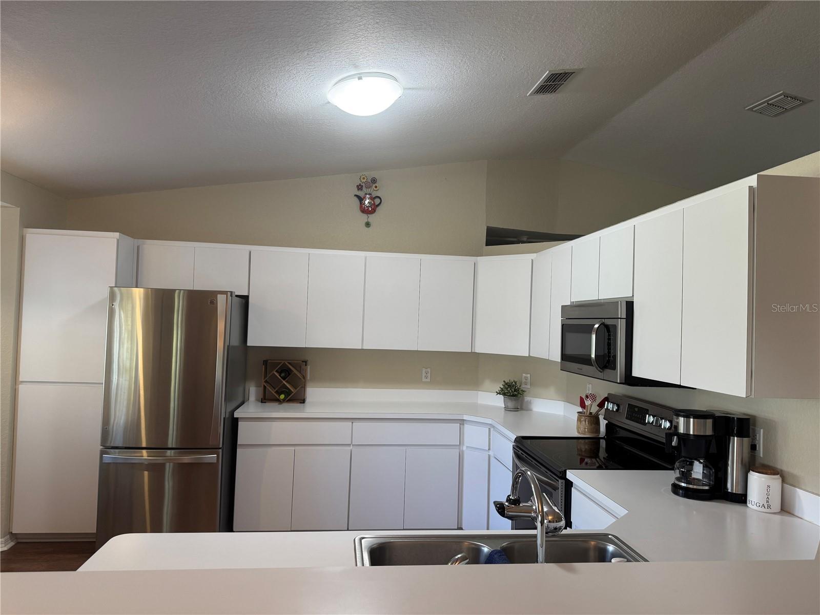 Image 4 of 10 For 6071 105th Place