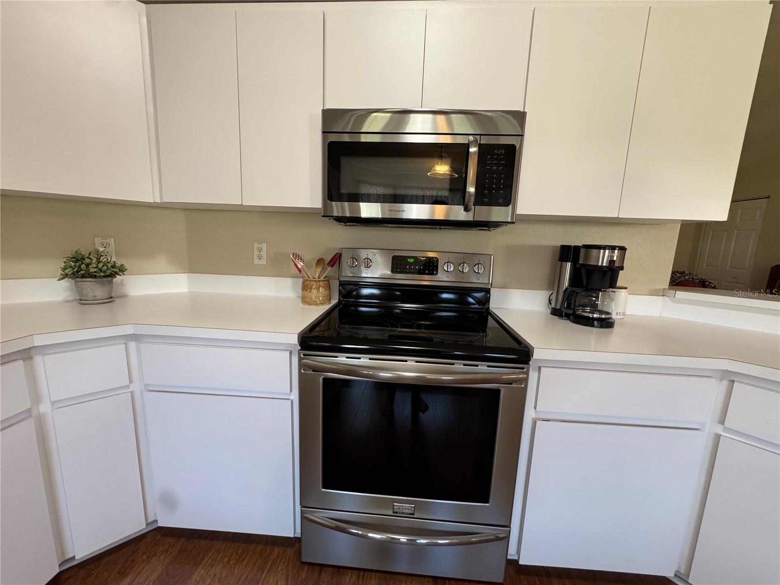 Image 7 of 10 For 6071 105th Place