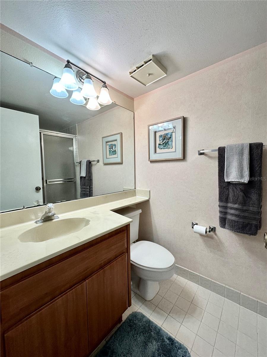 Image 17 of 37 For 3200 Cove Cay Drive 5f