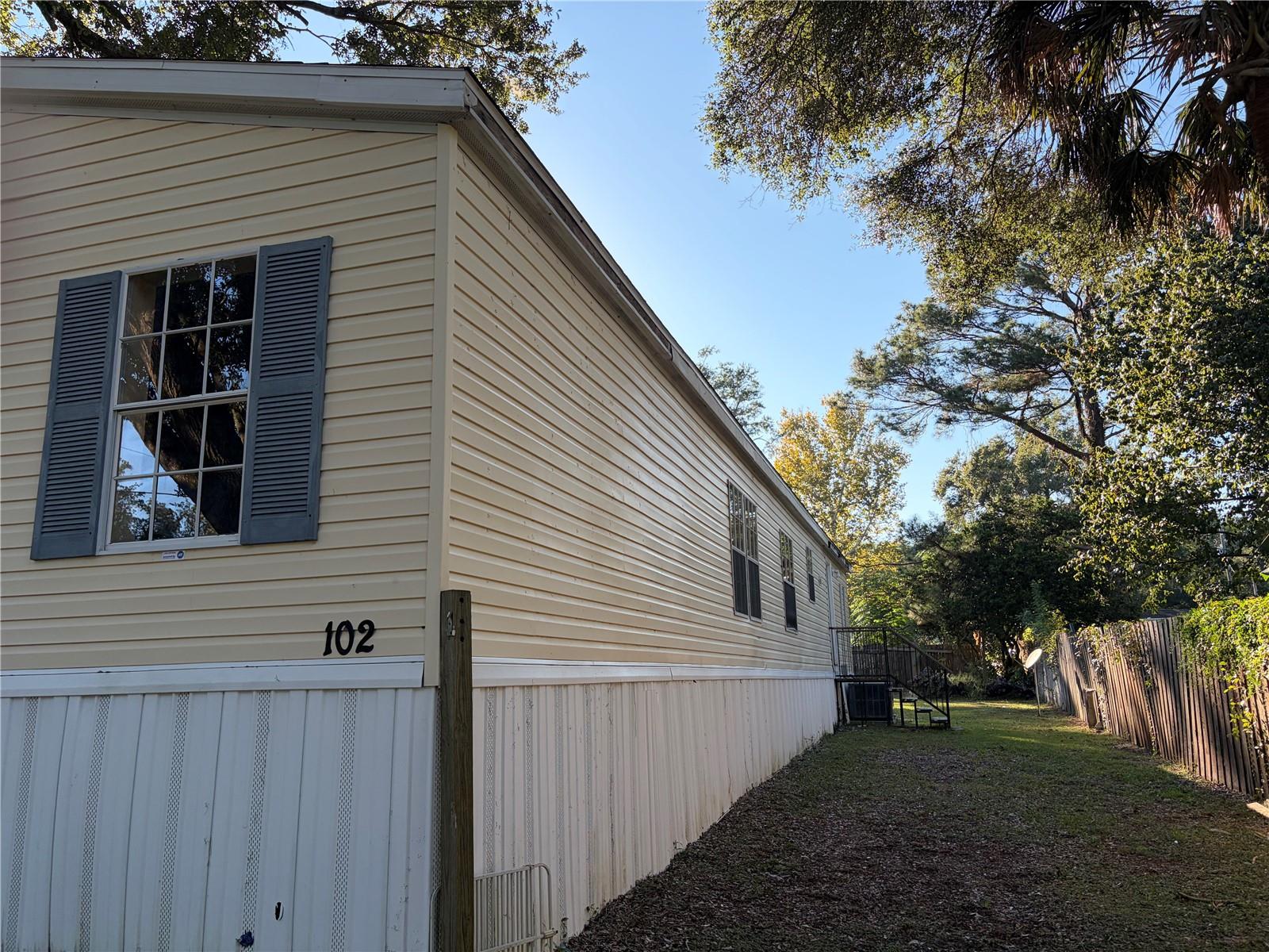 Image 16 of 17 For 102 Third Street