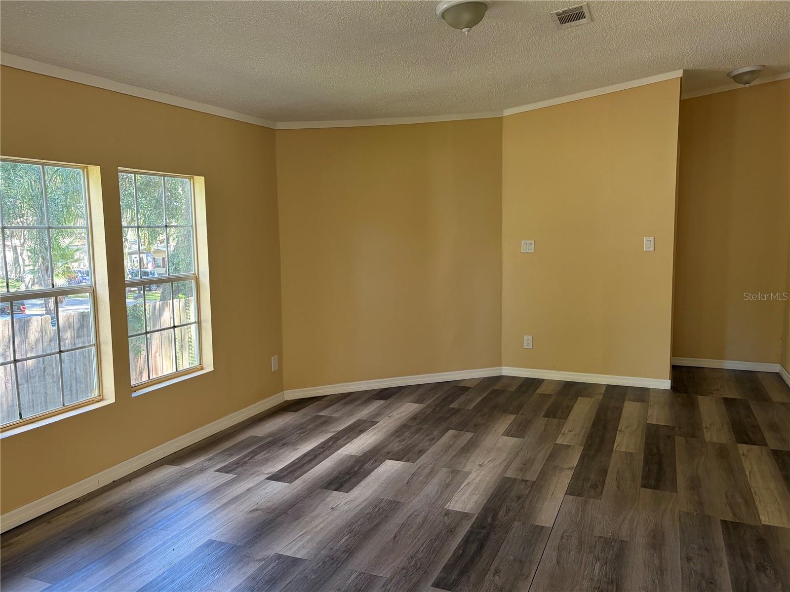 Image 6 of 17 For 102 Third Street