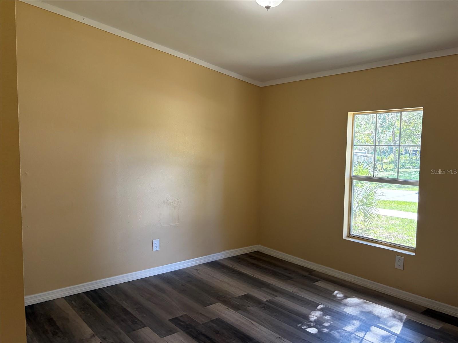 Image 8 of 17 For 102 Third Street