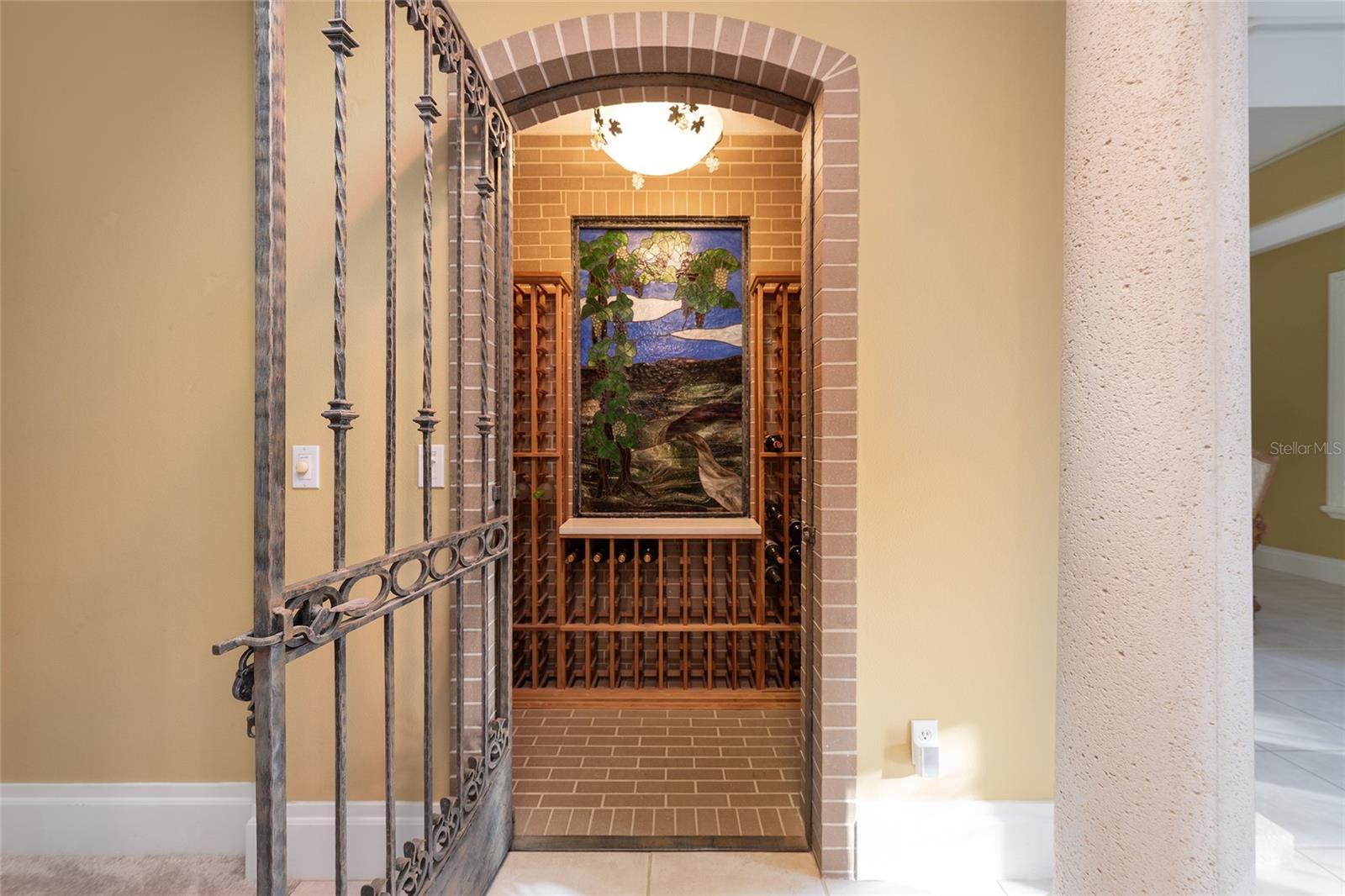 Listing photo id 23 for 4160 Bonanza Drive