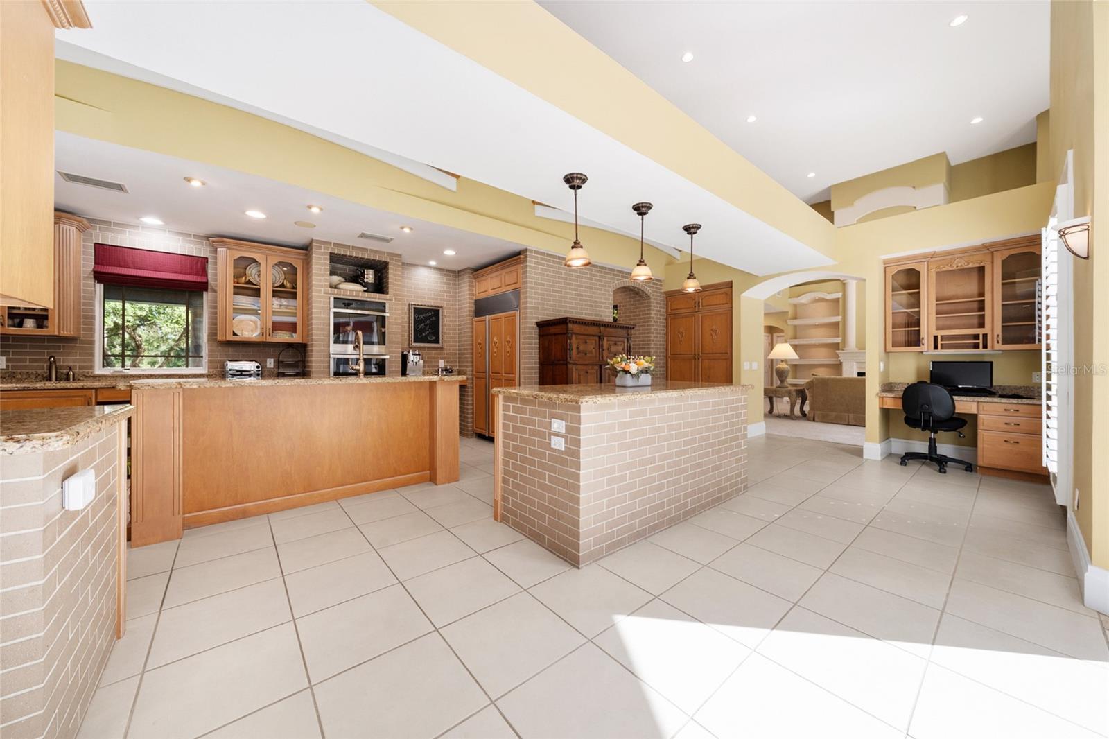 Listing photo id 33 for 4160 Bonanza Drive