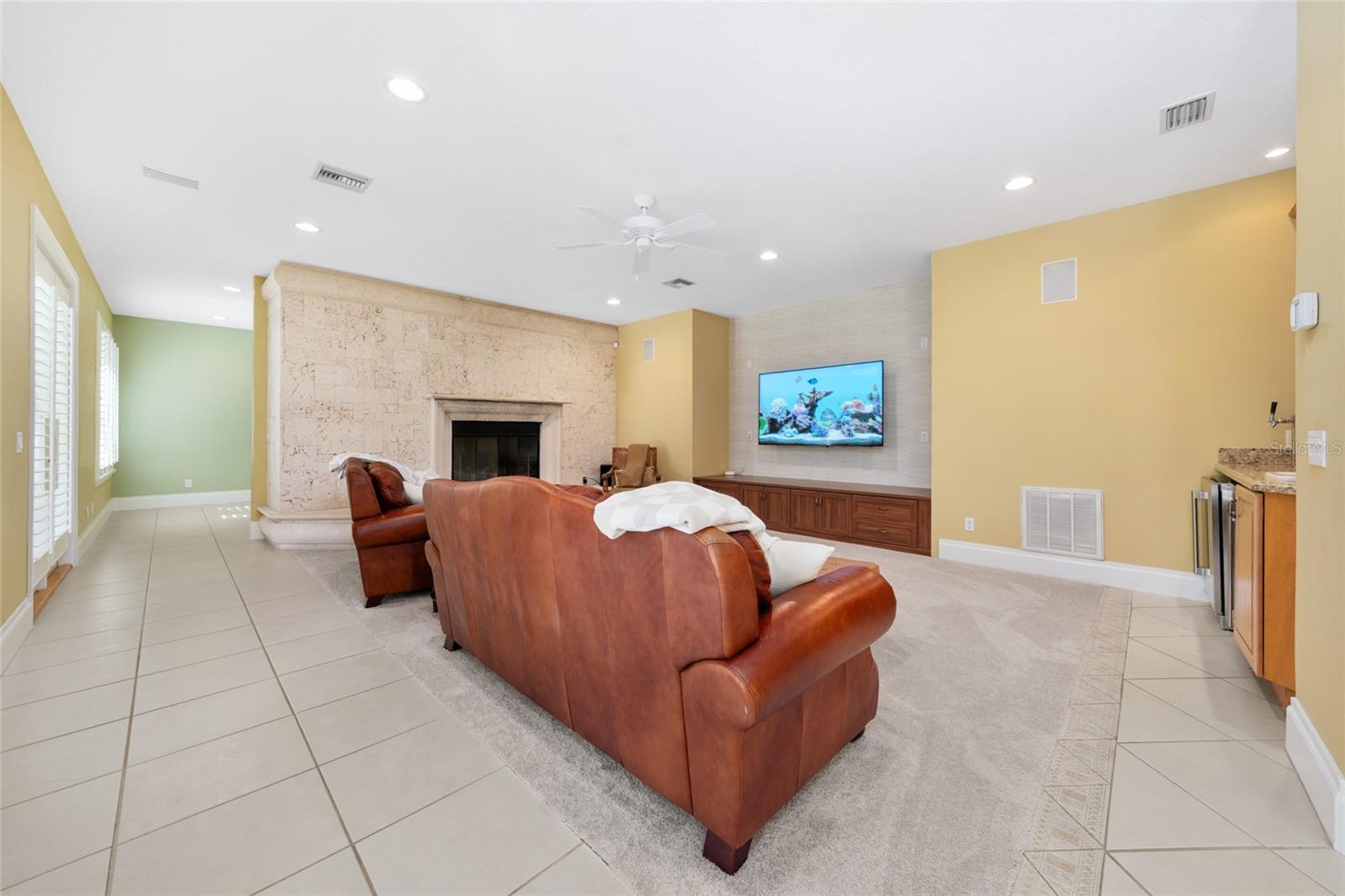 Listing photo id 44 for 4160 Bonanza Drive