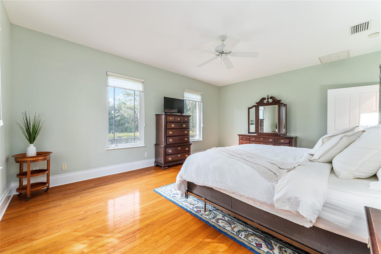 Listing photo id 55 for 4160 Bonanza Drive