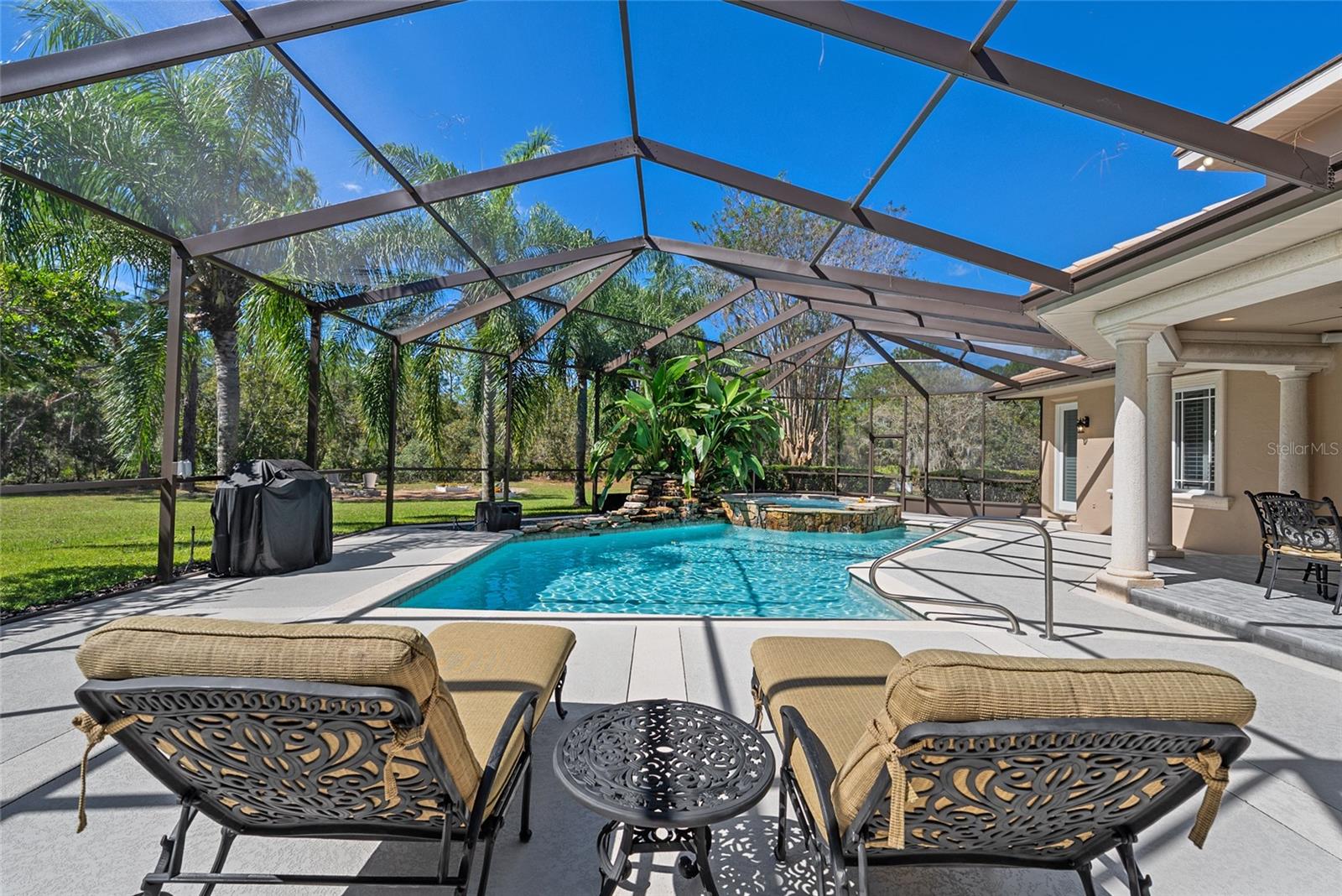 Listing photo id 5 for 4160 Bonanza Drive