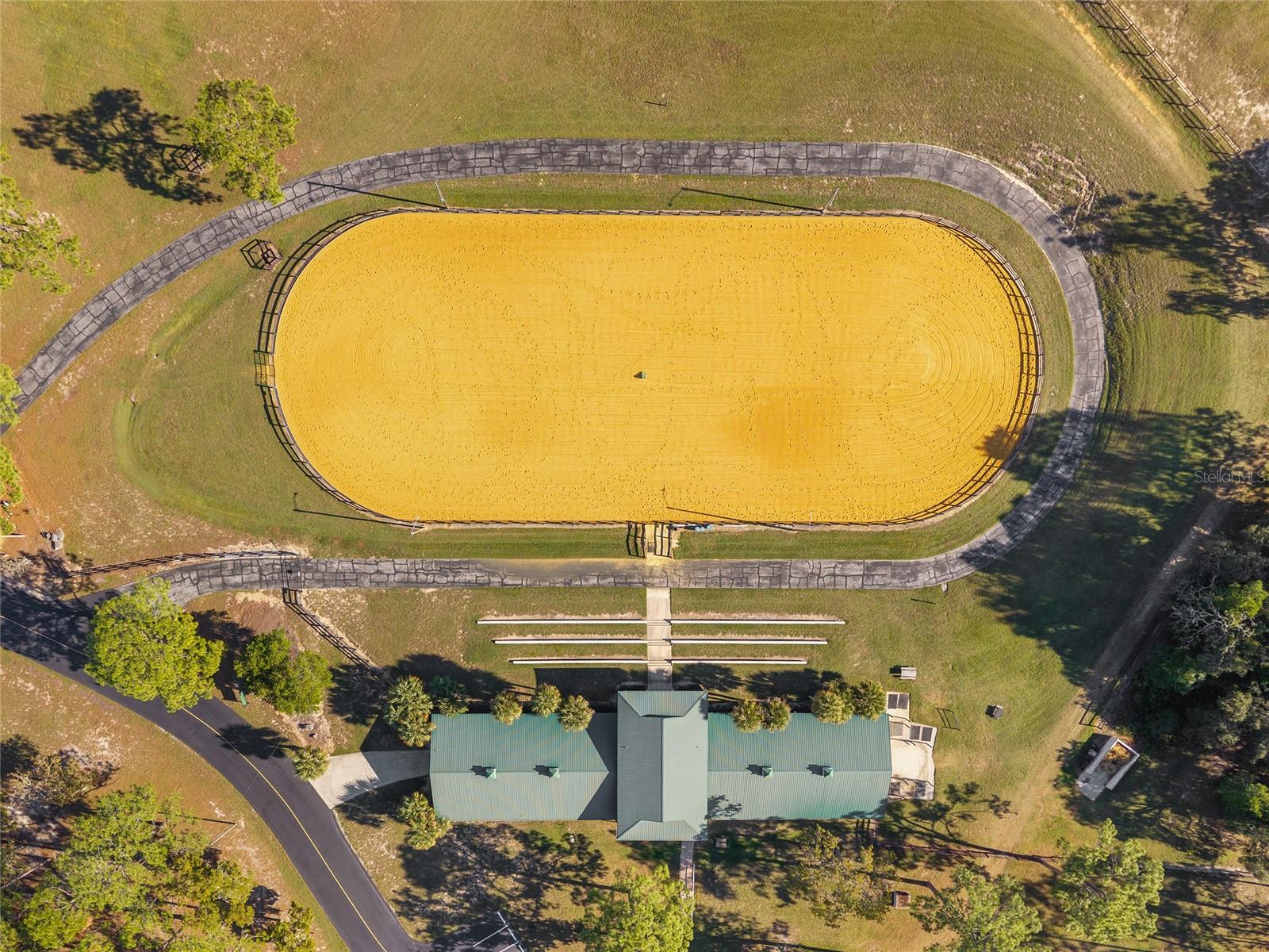 Listing photo id 95 for 4160 Bonanza Drive