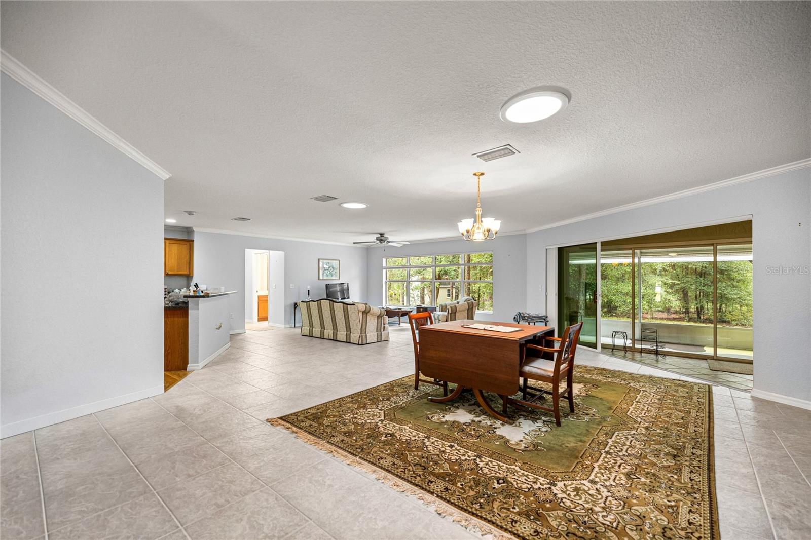 Image 13 of 52 For 21956 85th Loop