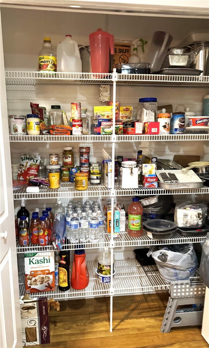 Image 17 of 52 For 21956 85th Loop