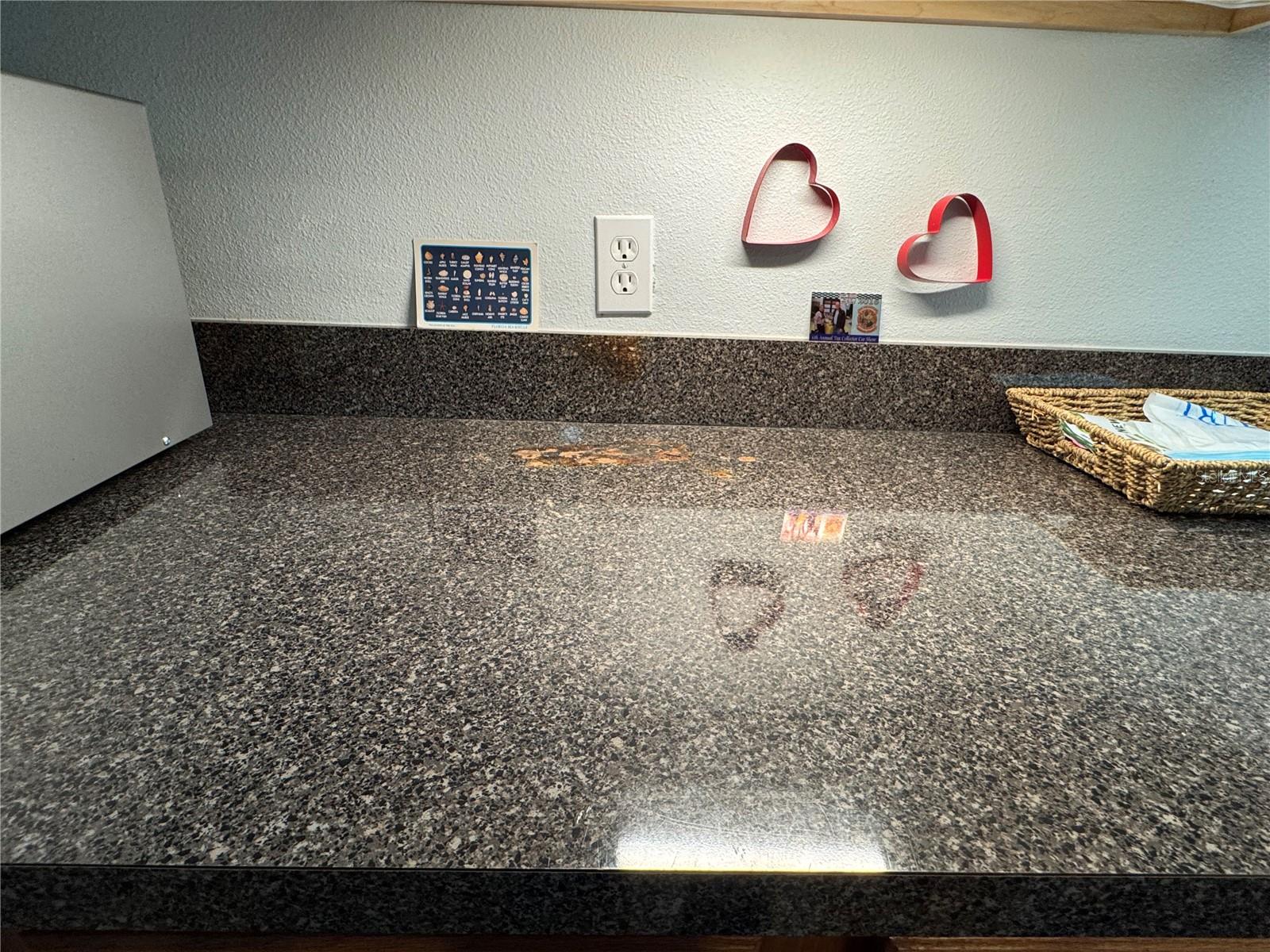 Image 19 of 52 For 21956 85th Loop