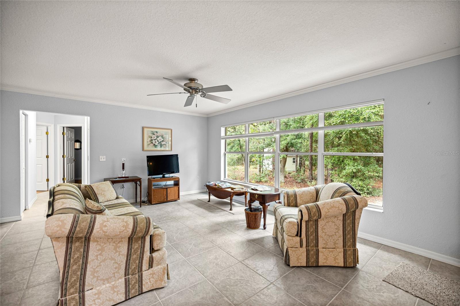 Image 21 of 52 For 21956 85th Loop