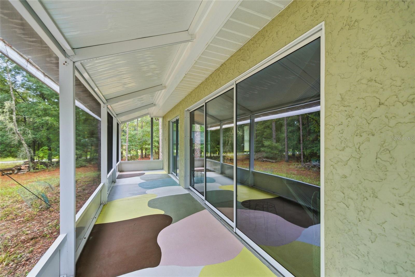 Image 32 of 52 For 21956 85th Loop