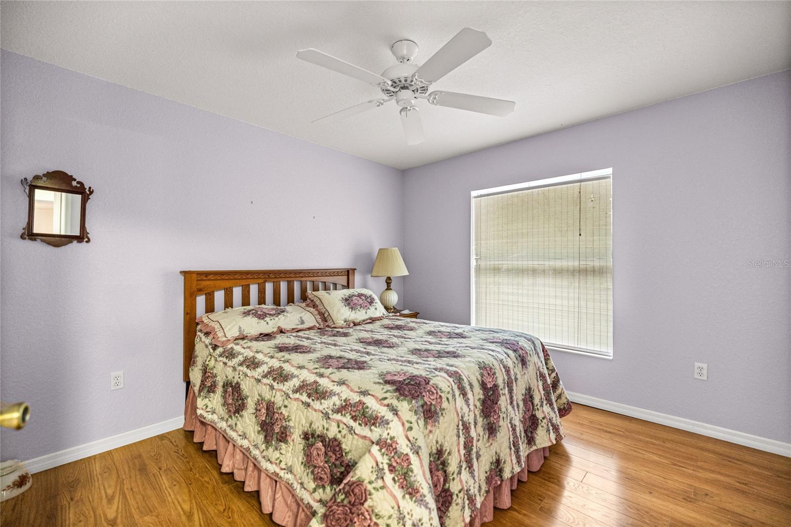 Image 33 of 52 For 21956 85th Loop