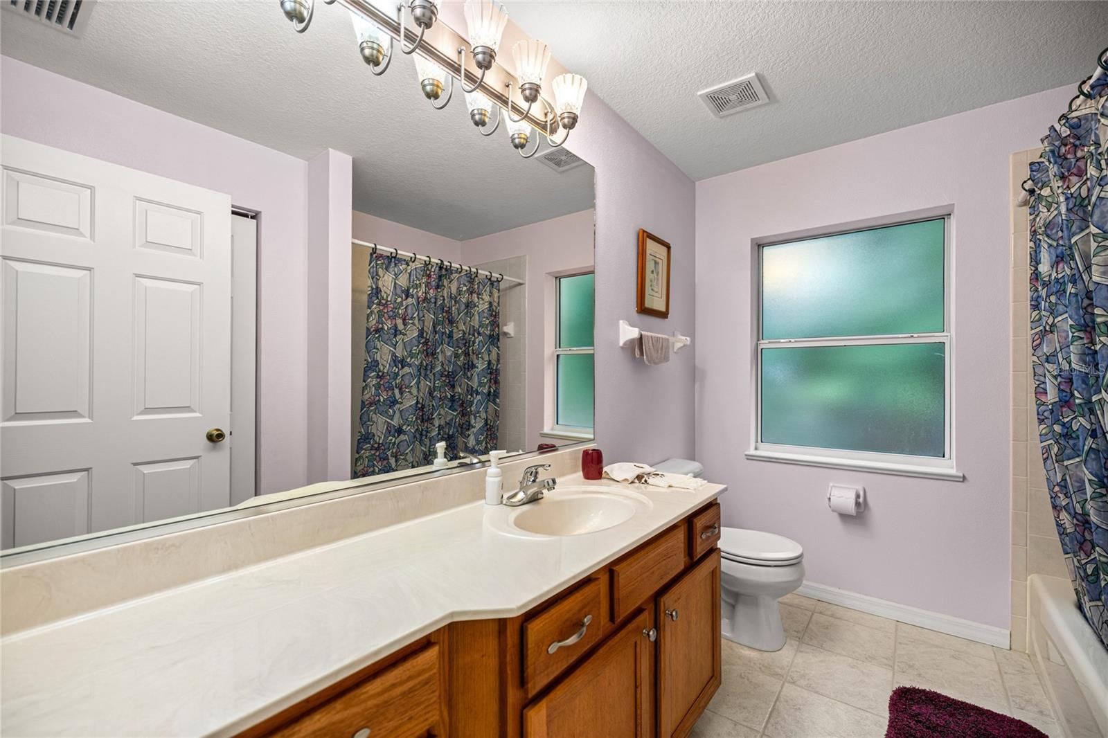 Image 36 of 52 For 21956 85th Loop