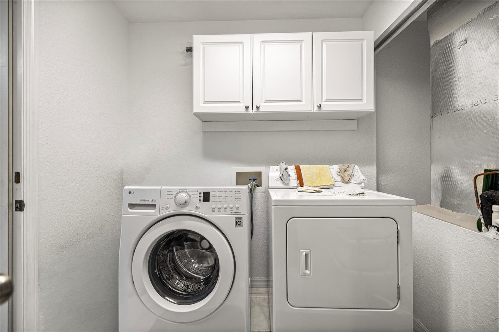 Image 39 of 52 For 21956 85th Loop