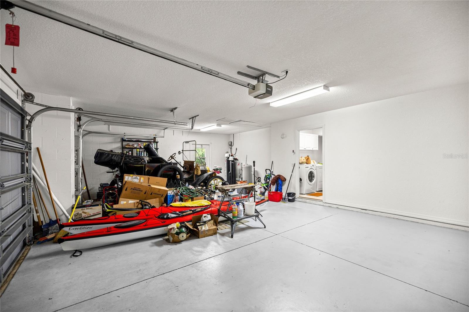 Image 40 of 52 For 21956 85th Loop