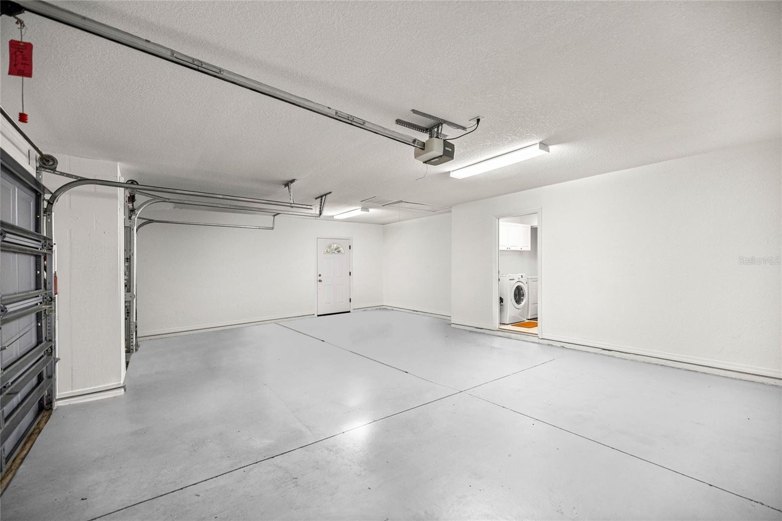 Image 41 of 52 For 21956 85th Loop