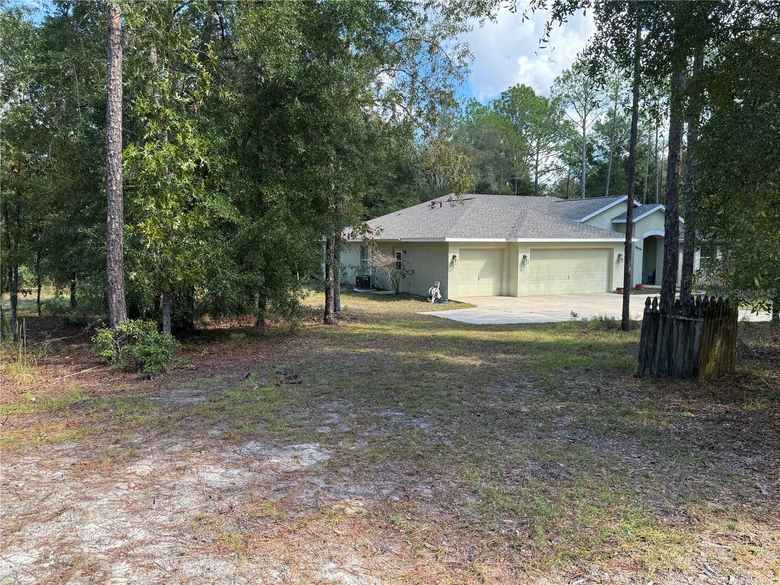 Image 49 of 52 For 21956 85th Loop