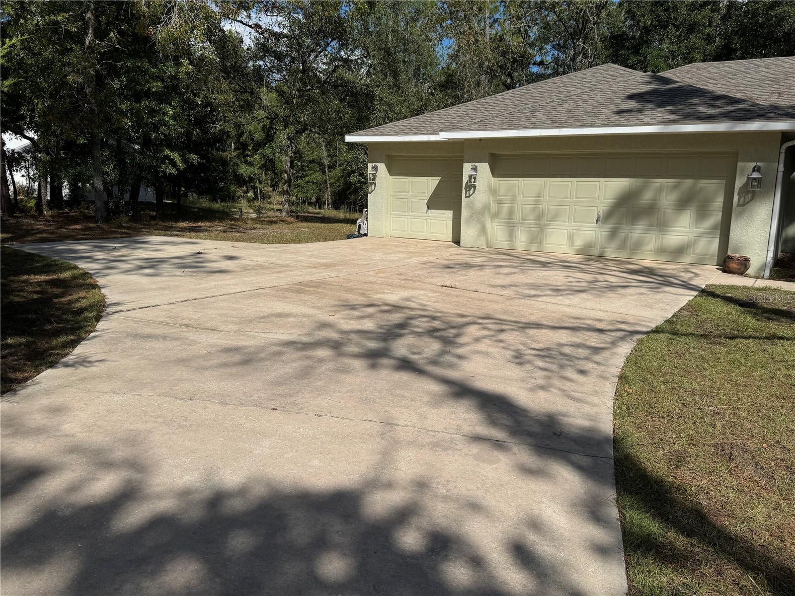 Image 51 of 52 For 21956 85th Loop